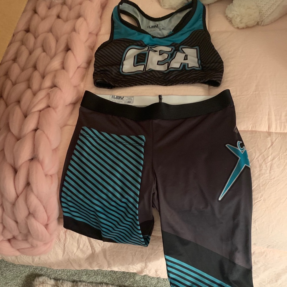 CEA practice wear set with capris